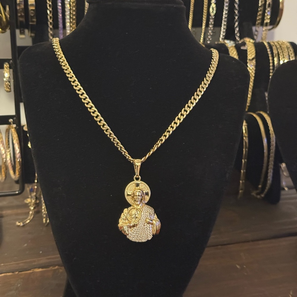 Gold filled Pendant Necklace